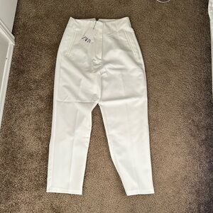 Zara pants w tags